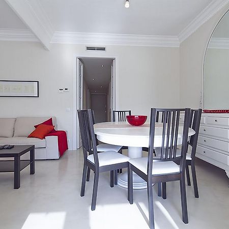 Central And Spacious Family Apartment Barcelona Exterior photo